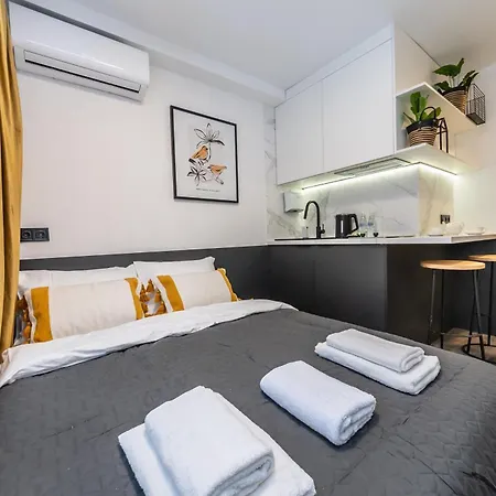 Myfreedom вул васильківська 6 Apartment *